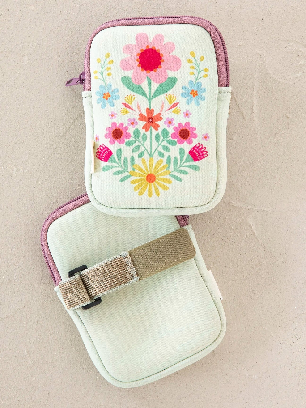 Water Bottle Zipper Pouch - Cream Folk Flower