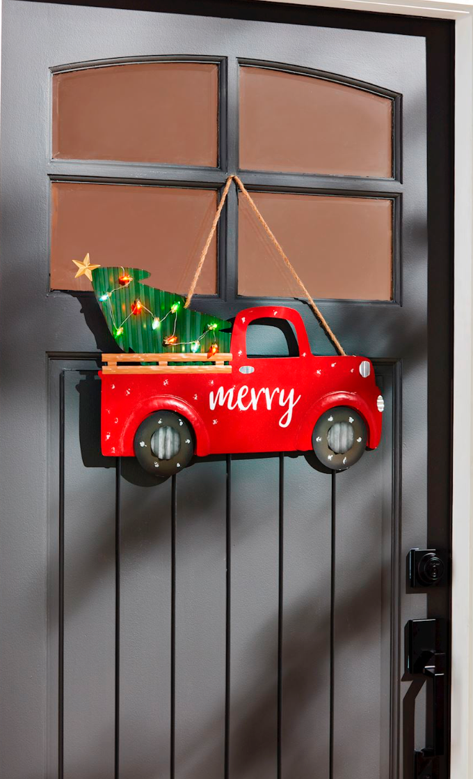 Light-Up Christmas Truck Door Hanger