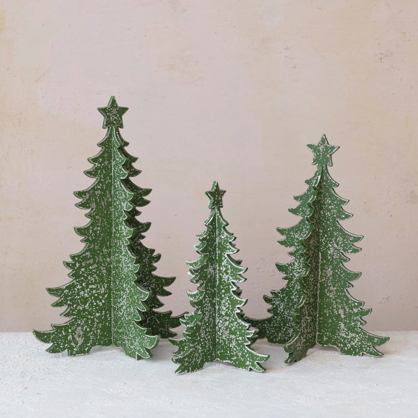 Distressed Green Interlocking Christmas Tree